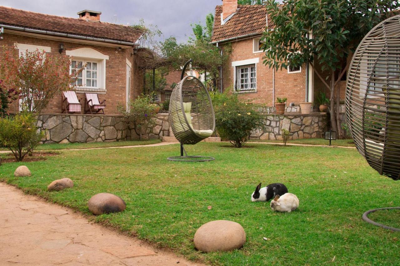 Hotel Couleur Café Antsirabe Exterior foto